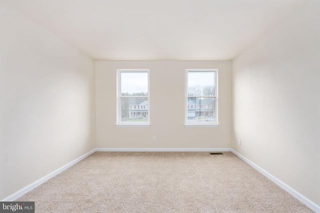 8 NEWPORT CT, Stafford, VA 22554