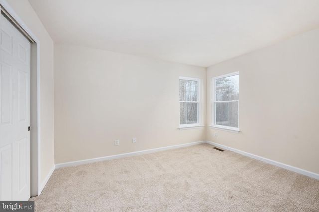 8 NEWPORT CT, Stafford, VA 22554