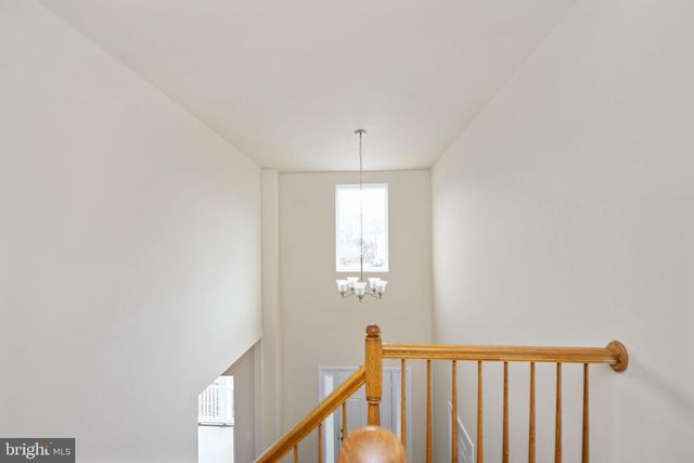 8 NEWPORT CT, Stafford, VA 22554