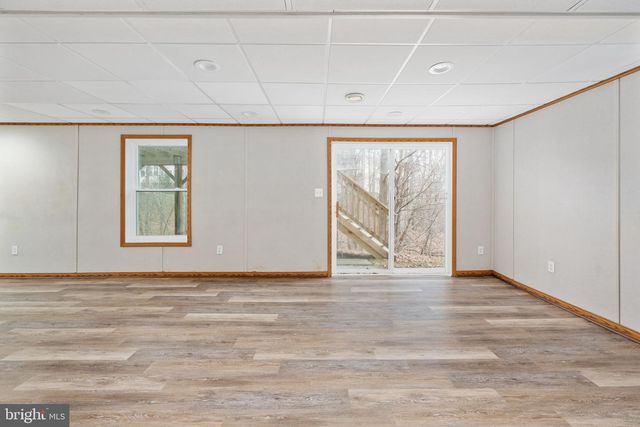 8 NEWPORT CT, Stafford, VA 22554