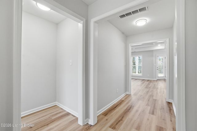 7808 Annalisa Dr, Louisville, KY 40291