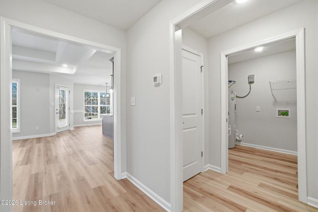 7808 Annalisa Dr, Louisville, KY 40291