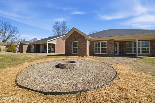 7808 Annalisa Dr, Louisville, KY 40291