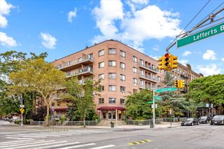 118-82 Metropolitan Avenue 6G, Kew Gardens, NY 11415