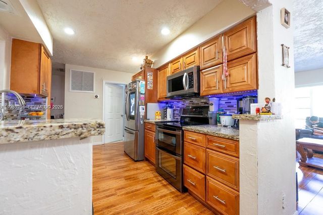 9906 Westwood Dr, Tamarac, FL 33321