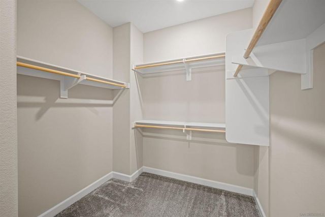 1151 Delpy View Pt, Vista, CA 92084