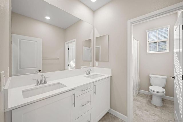 1151 Delpy View Pt, Vista, CA 92084