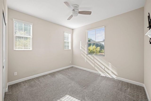 1151 Delpy View Pt, Vista, CA 92084