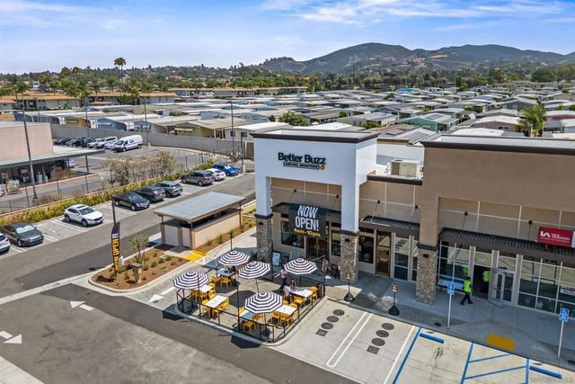 1151 Delpy View Pt, Vista, CA 92084