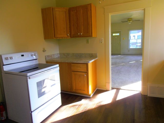 131 N Middleboro Avenue, Mishawaka, IN 46544