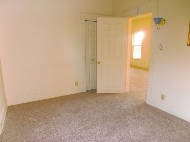 131 N Middleboro Avenue, Mishawaka, IN 46544