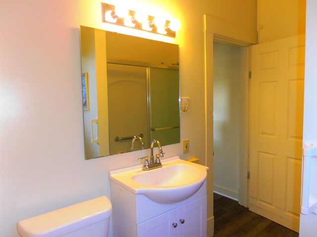 131 N Middleboro Avenue, Mishawaka, IN 46544