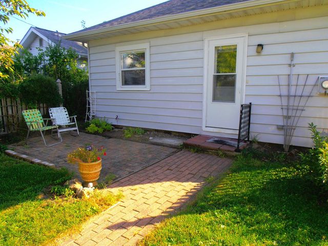 131 N Middleboro Avenue, Mishawaka, IN 46544