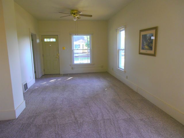 131 N Middleboro Avenue, Mishawaka, IN 46544