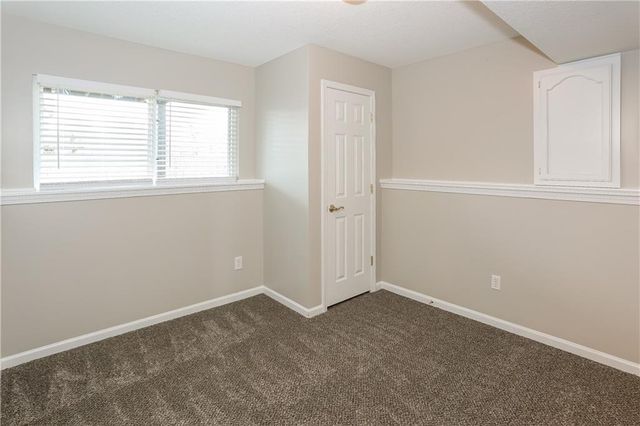 502 Sunny Lane, Raymore, MO 64083