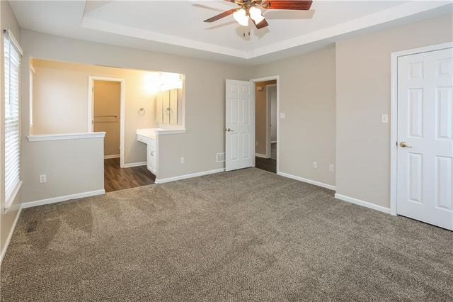 502 Sunny Lane, Raymore, MO 64083