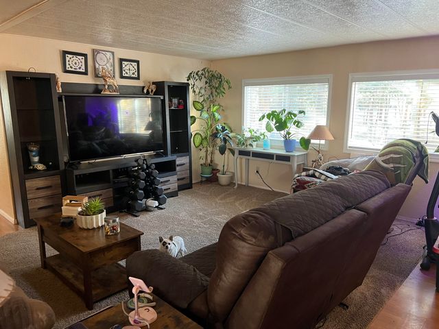 53506 Day Road, La Pine, OR 97739