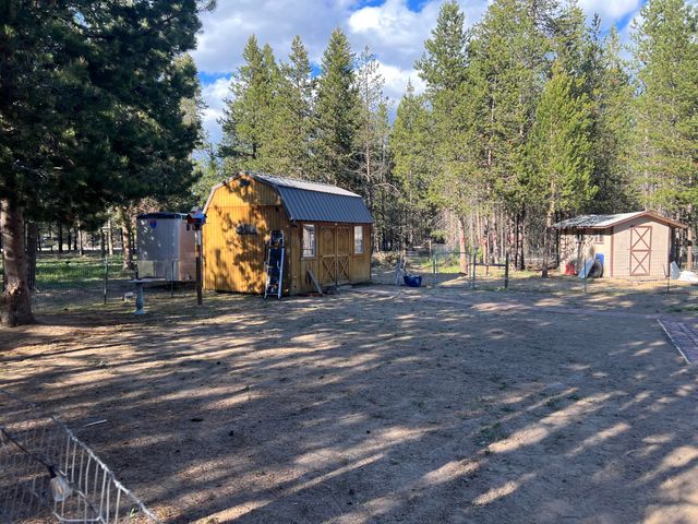 53506 Day Road, La Pine, OR 97739