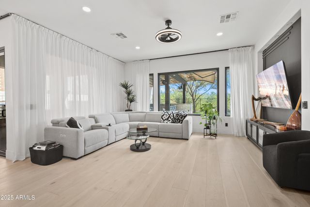 31821 N 19TH Lane, Phoenix, AZ 85085