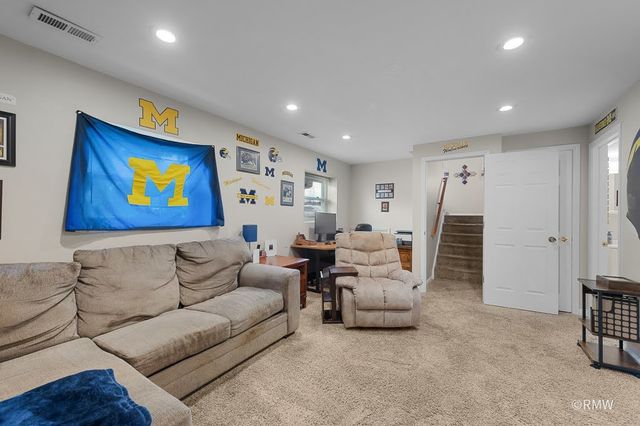 922 Capistrano Terrace, Bartlett, IL 60103