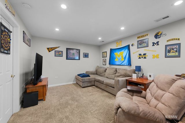 922 Capistrano Terrace, Bartlett, IL 60103
