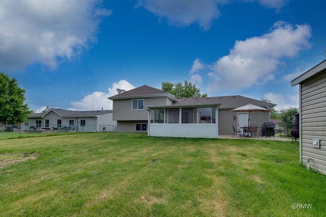 922 Capistrano Terrace, Bartlett, IL 60103