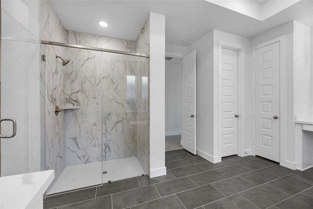 Image 12 of property listing at 4931 Carina Street, Richmond, TX 77469