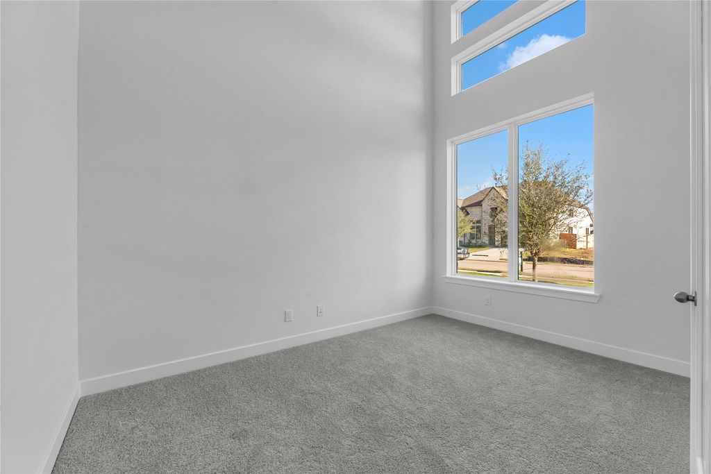 Image 14 of property listing at 4931 Carina Street, Richmond, TX 77469