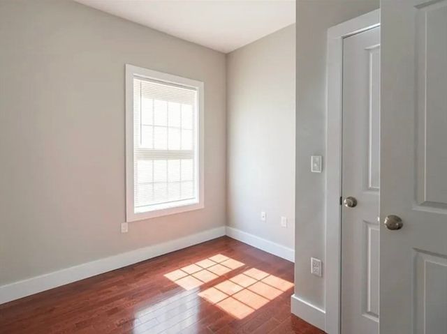 33 Covington St 3, Boston, MA 02127