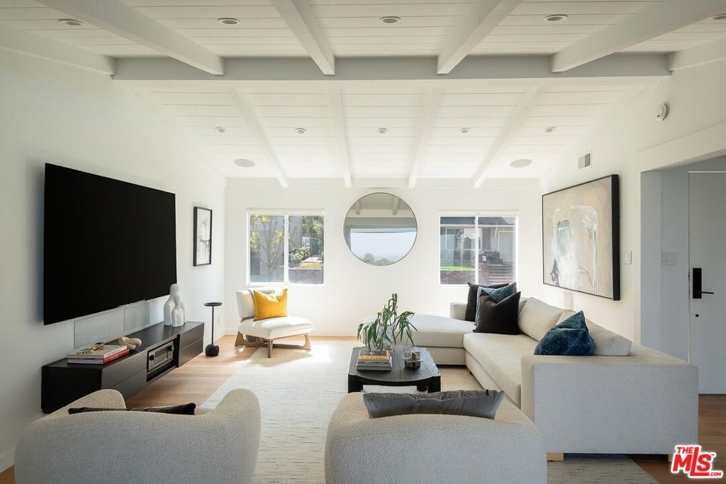 3109 Dona Susana Drive, Studio City, CA 91604 — photo 4
