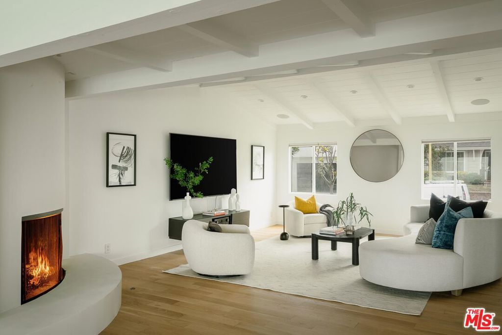 3109 Dona Susana Drive, Studio City, CA 91604 — photo 5