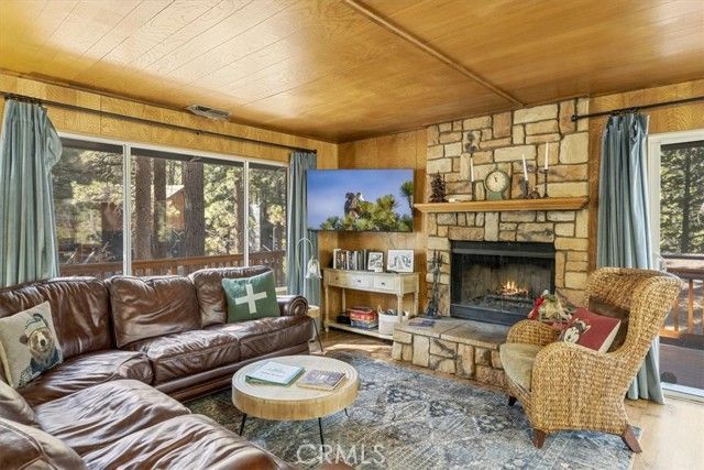 1257 Sand Canyon Court, Big Bear Lake, CA 92315