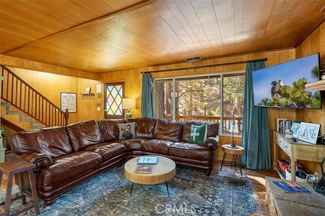 1257 Sand Canyon Court, Big Bear Lake, CA 92315