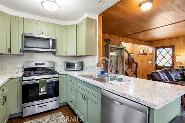 1257 Sand Canyon Court, Big Bear Lake, CA 92315