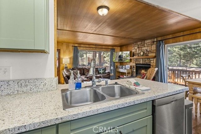1257 Sand Canyon Court, Big Bear Lake, CA 92315
