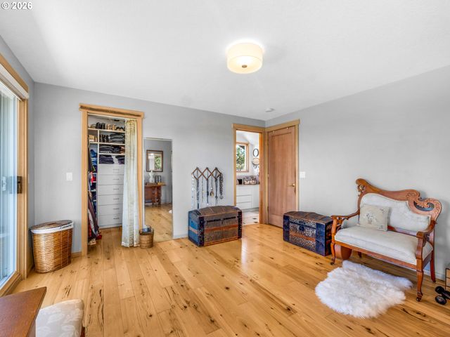 89610 SEA BREEZE Dr, Warrenton, OR 97146