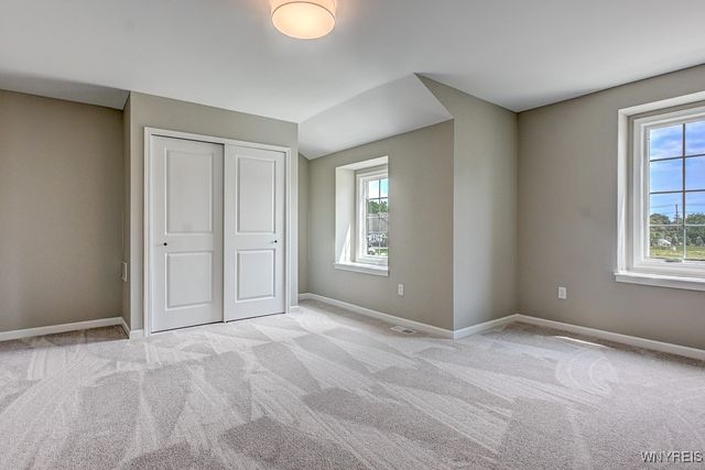 37 B Stonham Place 6B, Amherst, NY 14221