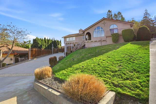 1610 Calabrese Way, Gilroy, CA 95020