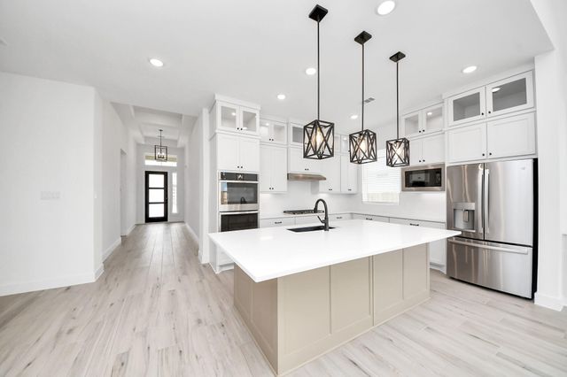 9606 Chateau Hill, Manvel, TX 77578
