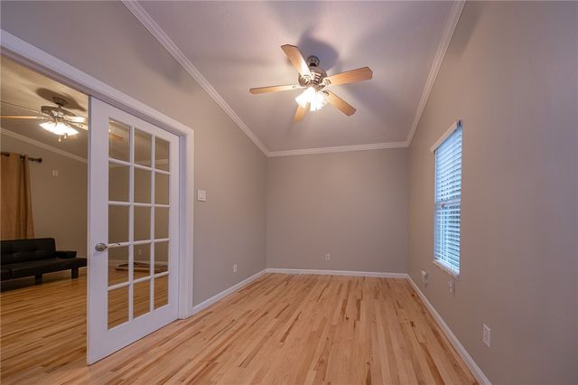 1618 W Railroad St, Heidelberg, PA 15106
