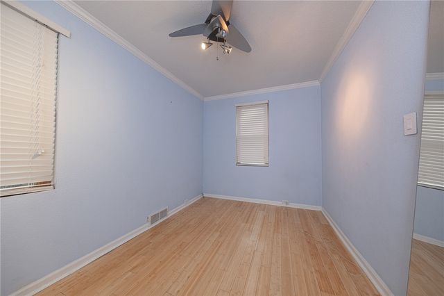 1618 W Railroad St, Heidelberg, PA 15106
