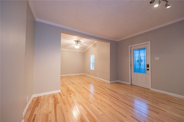 1618 W Railroad St, Heidelberg, PA 15106
