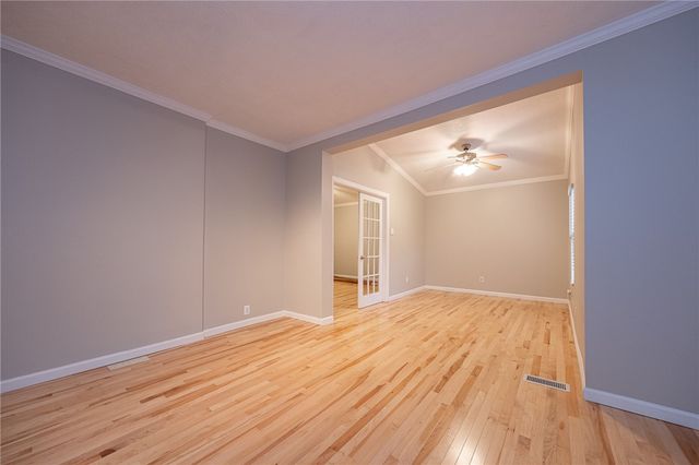 1618 W Railroad St, Heidelberg, PA 15106