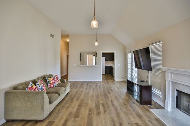 2300 Broadview Dr, Nashville, TN 37217