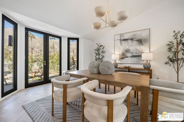 2300 S Calle Palo Fierro, Palm Springs, CA 92264