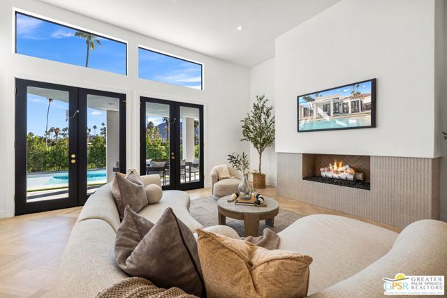 2300 S Calle Palo Fierro, Palm Springs, CA 92264