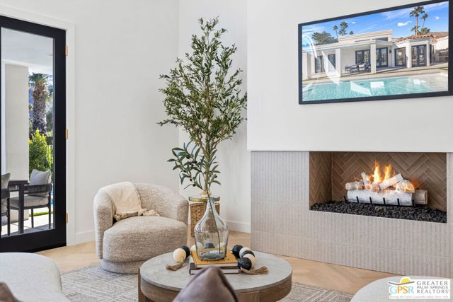 2300 S Calle Palo Fierro, Palm Springs, CA 92264