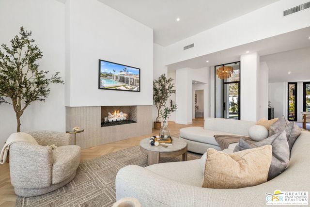 2300 S Calle Palo Fierro, Palm Springs, CA 92264