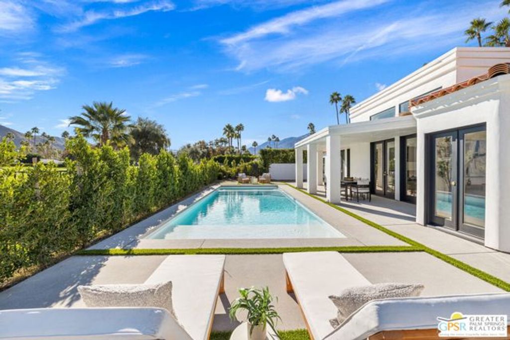 2300 S Calle Palo Fierro, Palm Springs, CA 92264