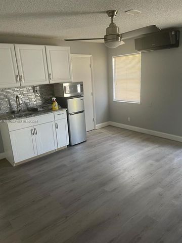 8230 SW 11th Street 0, North Lauderdale, FL 33068